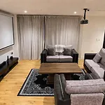 Apartment Luxury 2 Bed House Centre With Parking