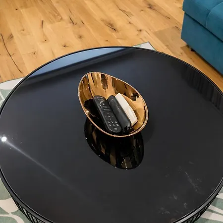 Luxury 2 Bed House Centre With Parking Leeds (West Yorkshire)