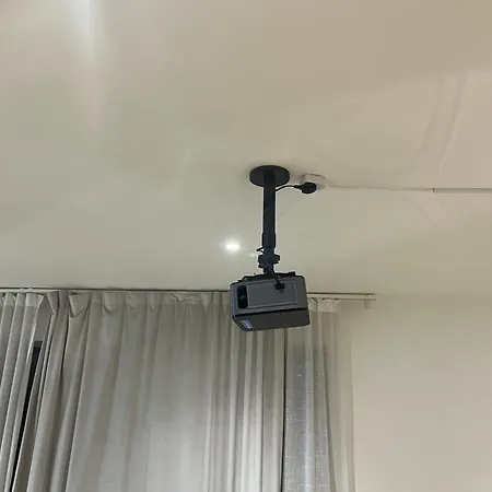 Luxury 2 Bed House Centre With Parking Leeds (West Yorkshire)