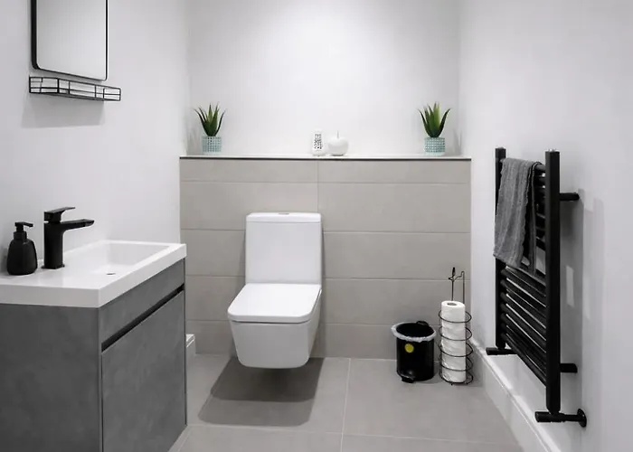 Luxury 2 Bed House Centre With Parking * לידס